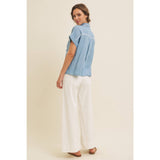 WASHED CHAMBRAY BUTTON-DOWN SHIRT WITH STITCHING: WASHED DENIM / S