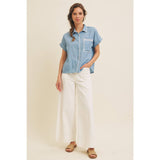 WASHED CHAMBRAY BUTTON-DOWN SHIRT WITH STITCHING: WASHED DENIM / S