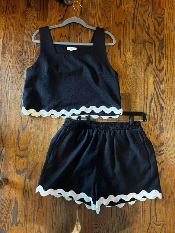 Black and Cream set