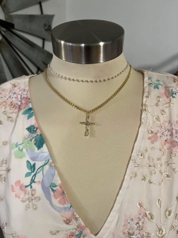Cross pearl necklace