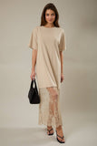 ROUND NECK LACE JOINED T-SHIRT MAXI DRESS: TAUPE / L