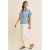 WASHED CHAMBRAY BUTTON-DOWN SHIRT WITH STITCHING: WASHED DENIM / S