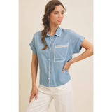 WASHED CHAMBRAY BUTTON-DOWN SHIRT WITH STITCHING: WASHED DENIM / S
